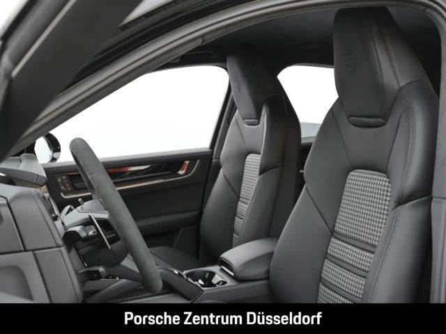 Porsche Cayenne Coupé E-Hybrid