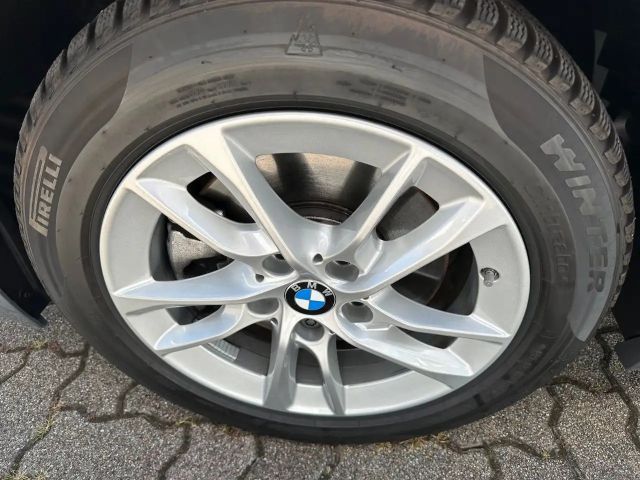 BMW 118 118i Sedan Sport Line