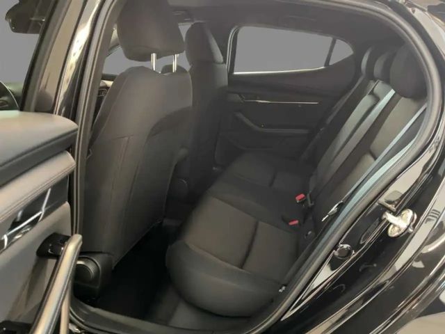 Mazda 3 Exclusive-line