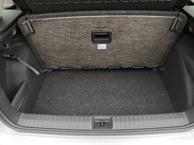 Skoda Kamiq Essence 1,0 TSI 5-Gang-Schaltgetrieb digitales Coc