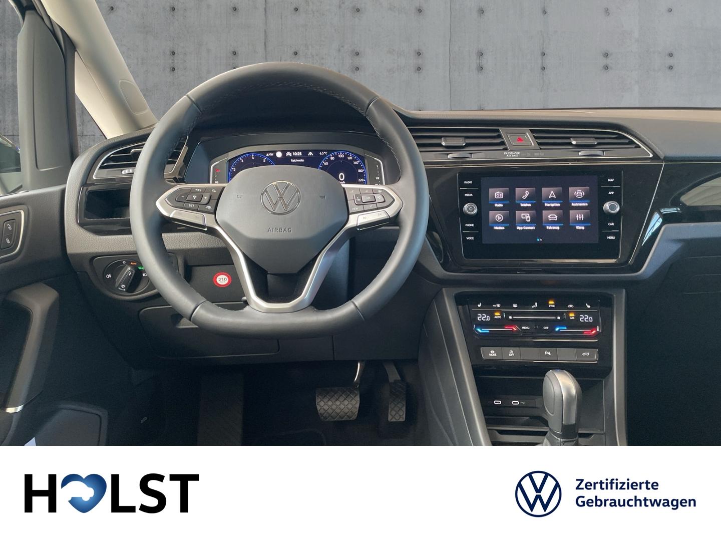 Volkswagen Touran DSG Highline IQ.Drive R-Line