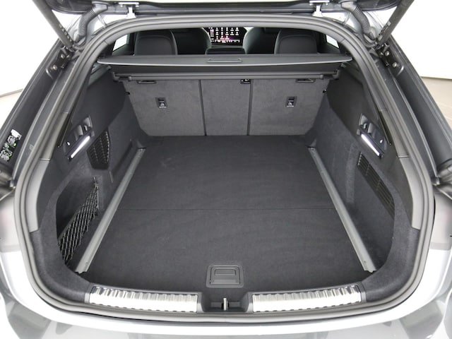 Audi A6 Avant Quattro S-Tronic