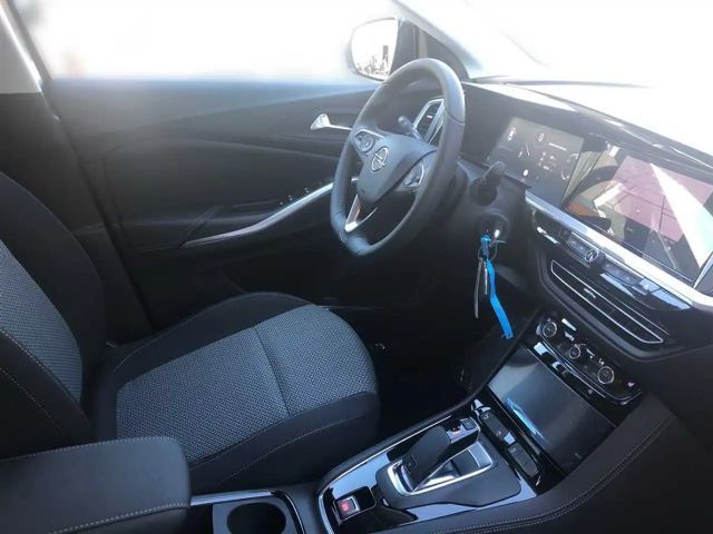 Opel Grandland X 1.2 Turbo Business Edition