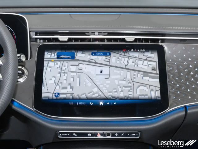 Mercedes-Benz E 220 AMG Line E 220 d Sedan