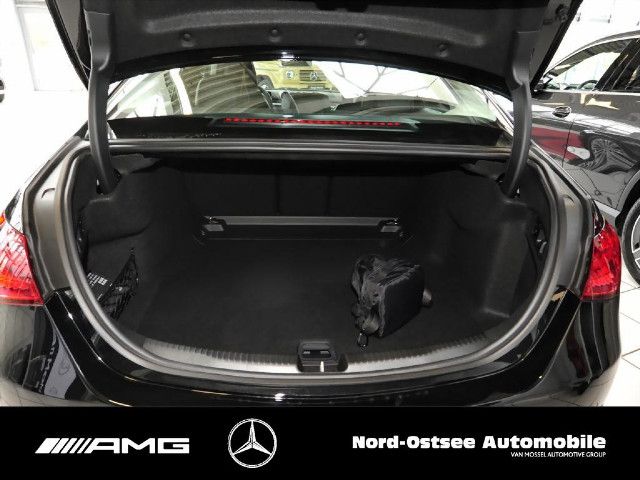 Mercedes-Benz C 200 Sedan