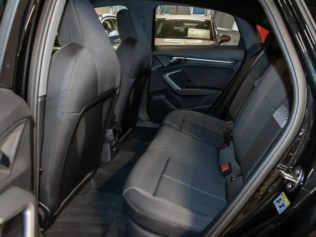 Audi A3 30 TFSI Sedan