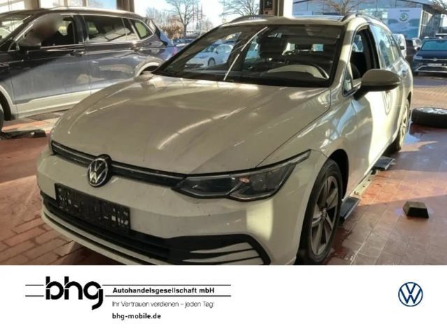 Volkswagen Golf Life Variant