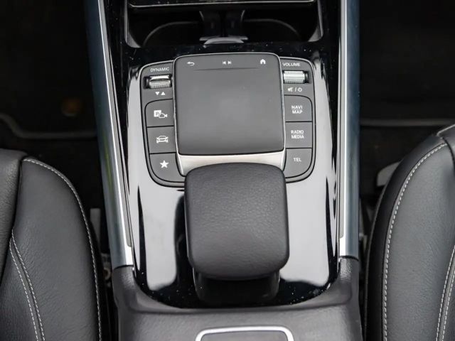 Mercedes-Benz EQA 300 4MATIC AMG Line