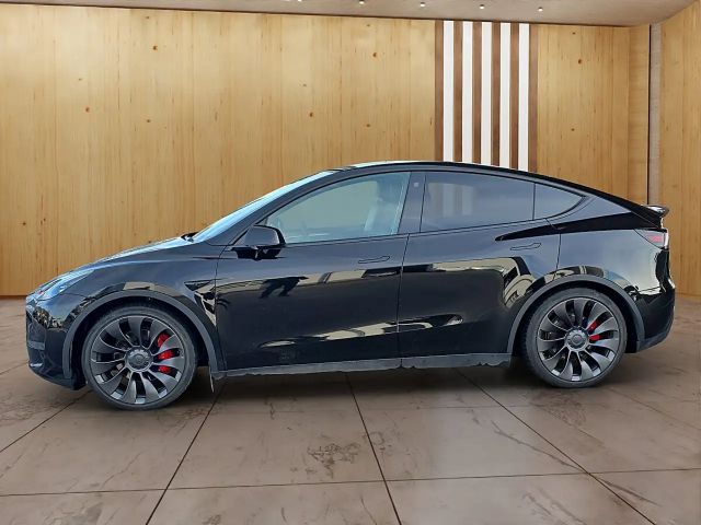 Tesla Model Y AWD Performance