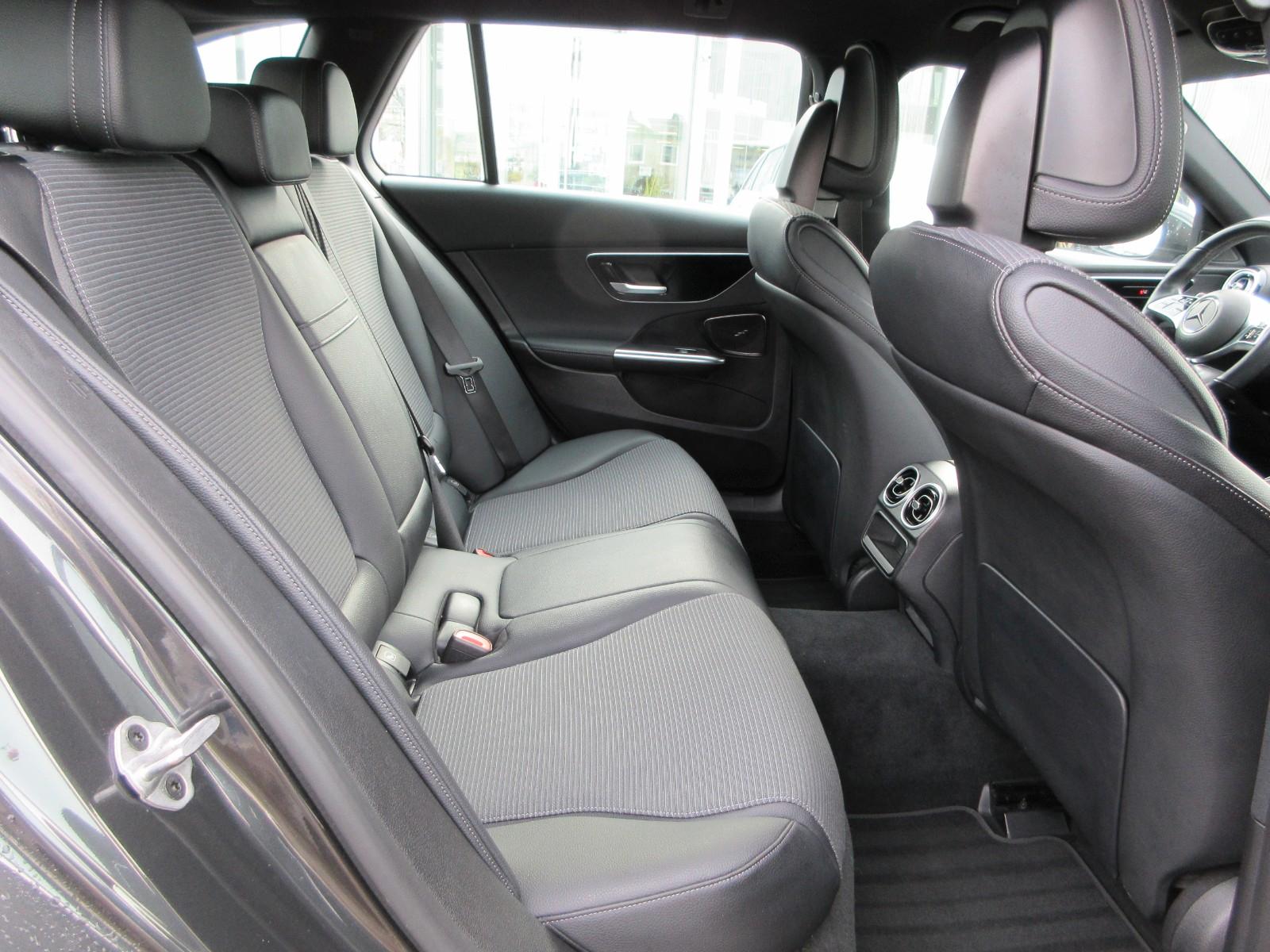 Mercedes-Benz C 200 AVANTGARDE Estate