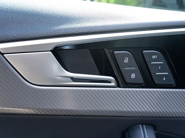 Audi RS4 Avant Quattro