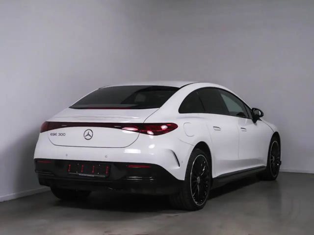 Mercedes-Benz EQE 300 AMG Line Sedan