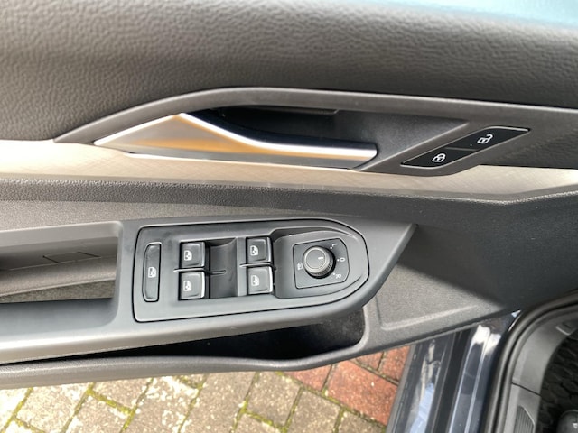 Volkswagen Golf 1.0 TSI Variant