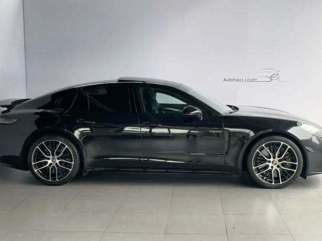 Porsche Panamera 4S