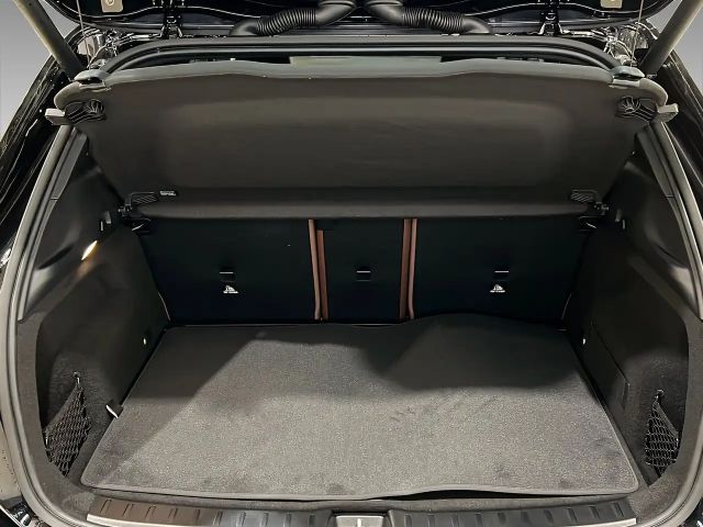 Mercedes-Benz GLA 200 AMG Line