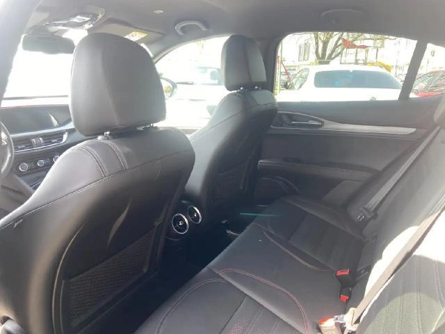 Alfa Romeo Stelvio Q4