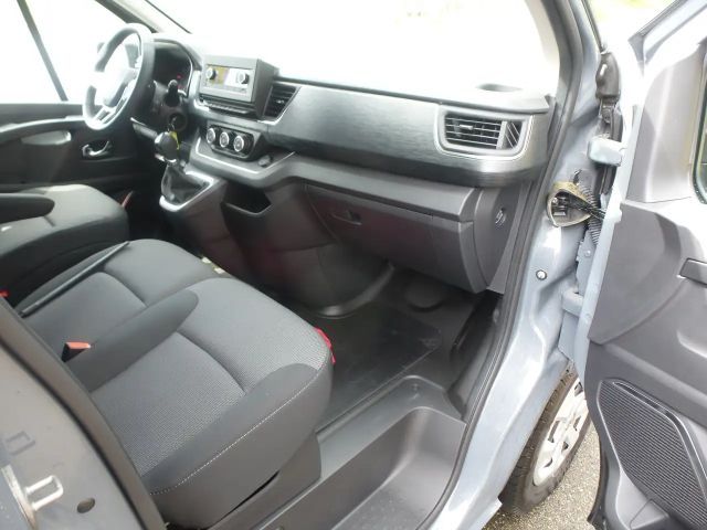 Renault Trafic L2H1 Life