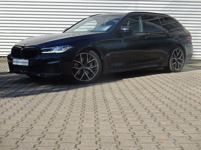BMW 540 540d M-Sport Touring xDrive