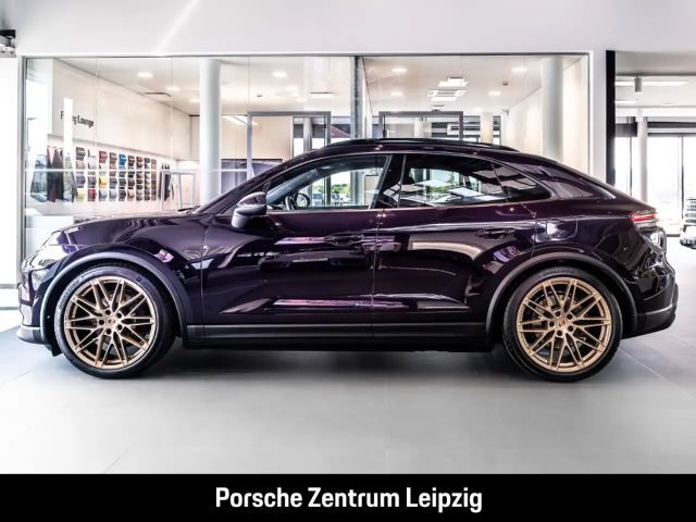 Porsche Macan 4
