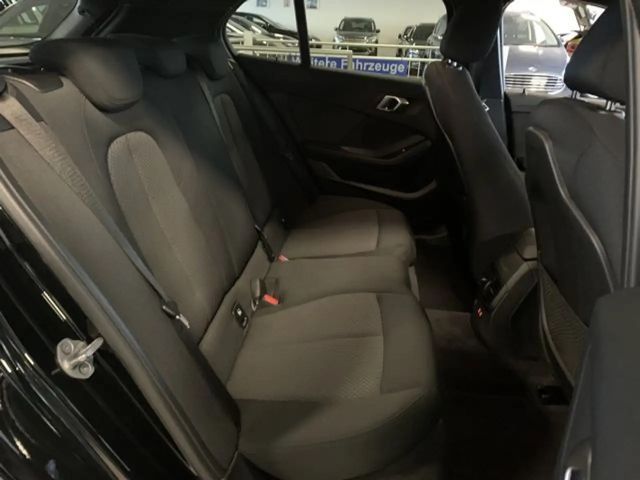 BMW 118 118i Advantage pakket Sedan