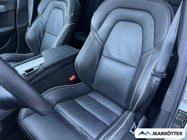 Volvo V90 AWD Dark Ultimate