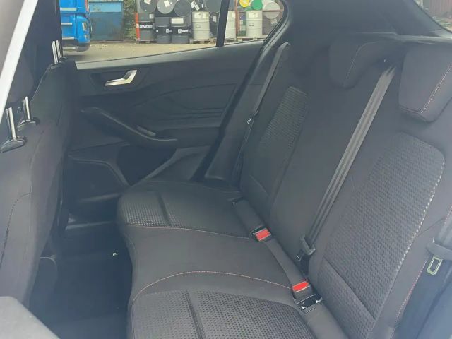 Ford Focus EcoBoost ST Line