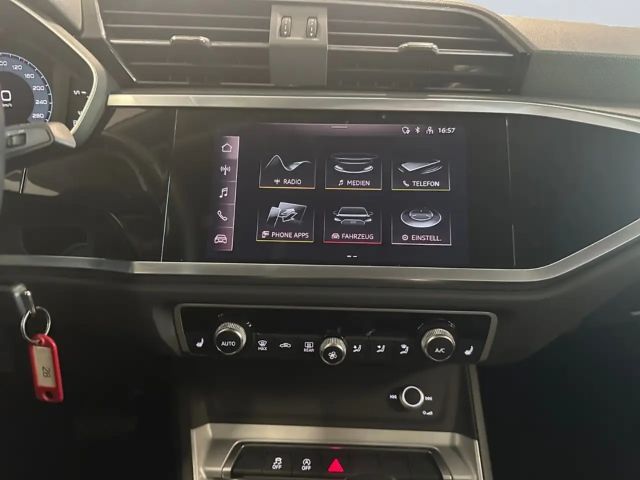 Audi Q3 35 TFSI S-Tronic