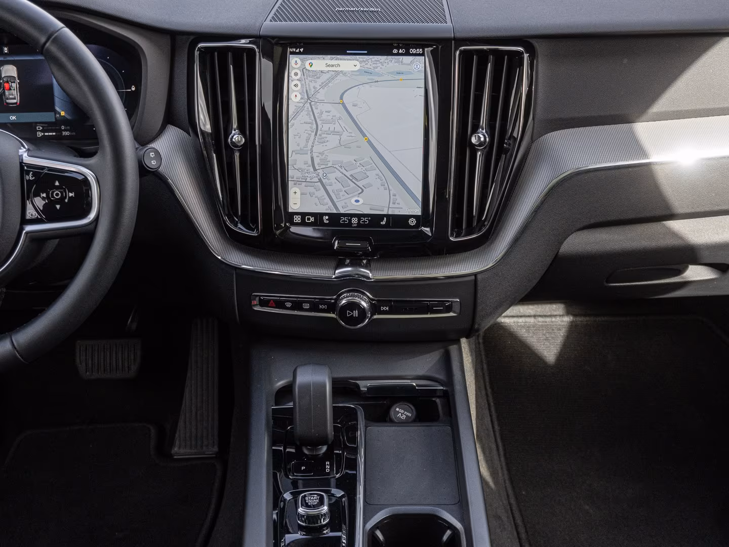 Volvo XC60 AWD Dark Plus T8