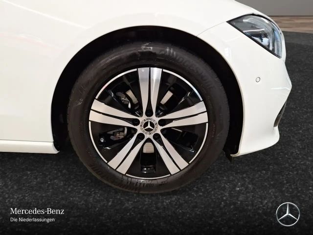 Mercedes-Benz C 200 AVANTGARDE C 200 d Sedan