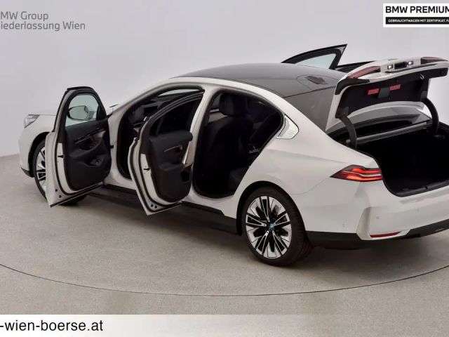 BMW i5 Sedan eDrive40