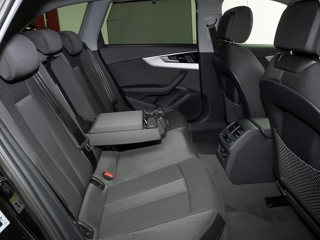 Audi A4 40 TDI Avant S-Line S-Tronic