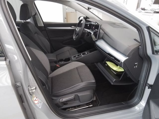 Volkswagen Golf Life Variant