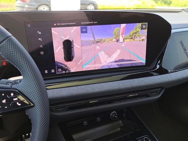 Audi A6 Avant Quattro S-Tronic