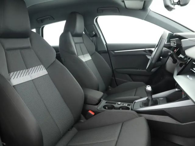 Audi A3 35 TFSI Sedan