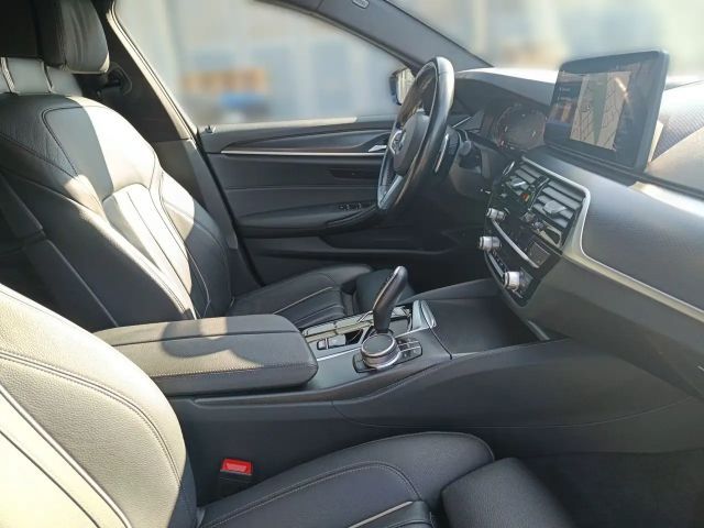 BMW 530 530i M-Sport Touring xDrive