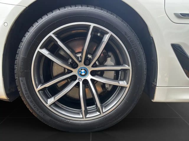 BMW 530 530e Touring