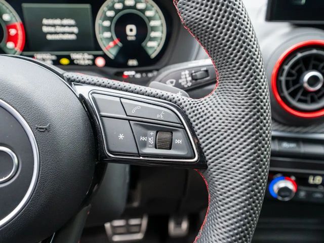 Audi Q2 35 TFSI S-Line