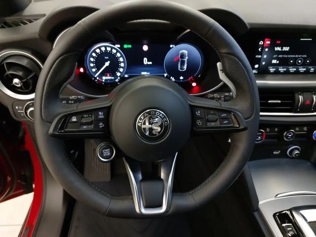 Alfa Romeo Stelvio AT8 Q4