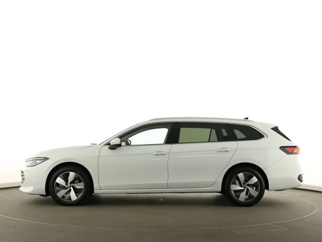 Volkswagen Passat 1.5 eTSI Business DSG Variant