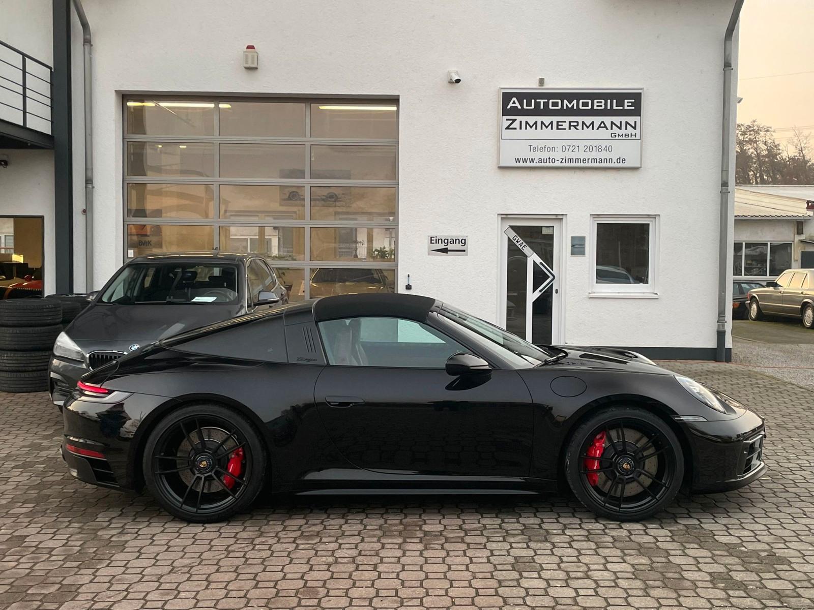 Porsche 911 4 992 Cabriolet GTS Targa