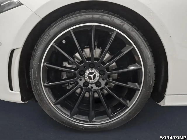 Mercedes-Benz A 180 AMG Line