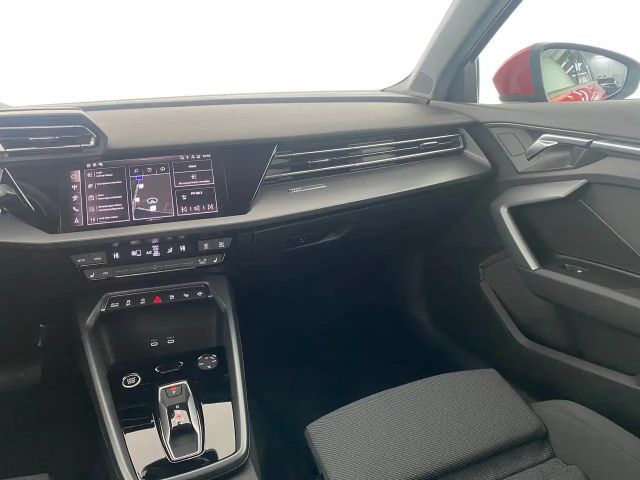 Audi A3 30 TFSI Sedan
