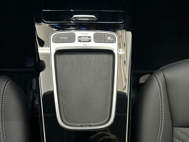 Mercedes-Benz CLA 180 Shooting Brake