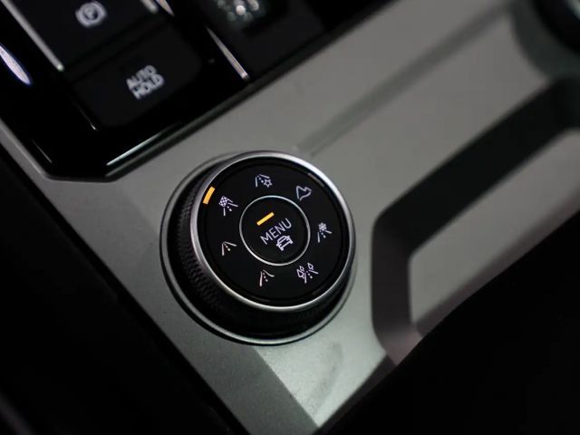 Volkswagen Touareg R-Line Style