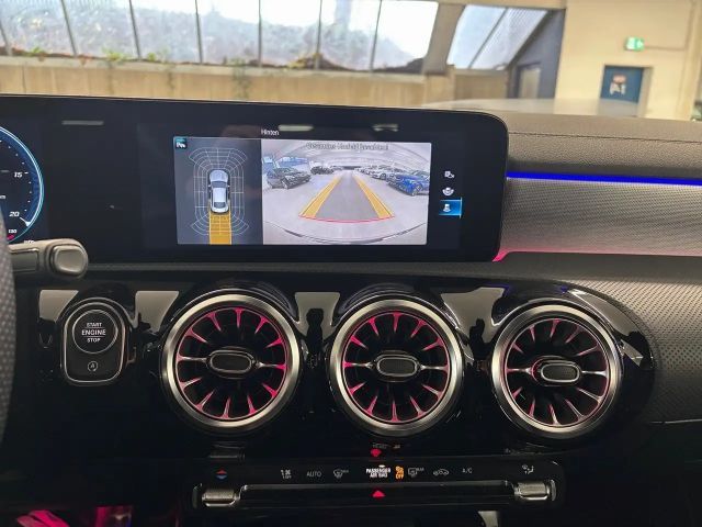 Mercedes-Benz CLA 180 AMG Line Coupé