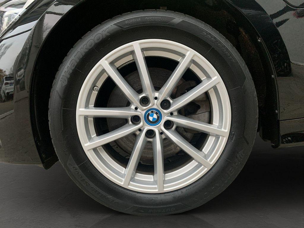 BMW 320 320e Advantage pakket Sedan