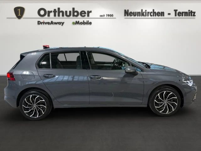 Volkswagen Golf DSG Life