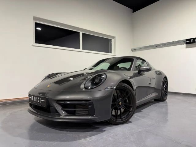 Porsche 911 4 Cabrio GTS Targa