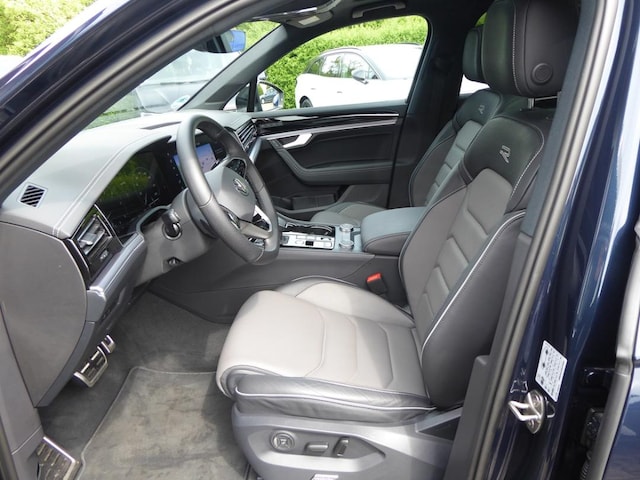 Volkswagen Touareg Touareg 3.0  R-L  DT210TDI A8A