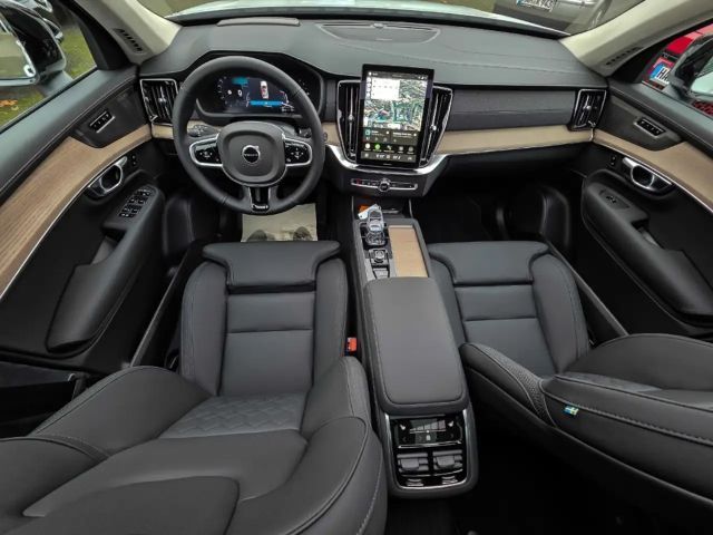 Volvo XC90 Dark Ultra